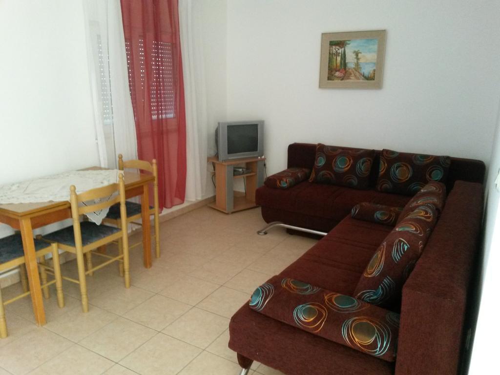 Ruzica Apartments Vir Luaran gambar