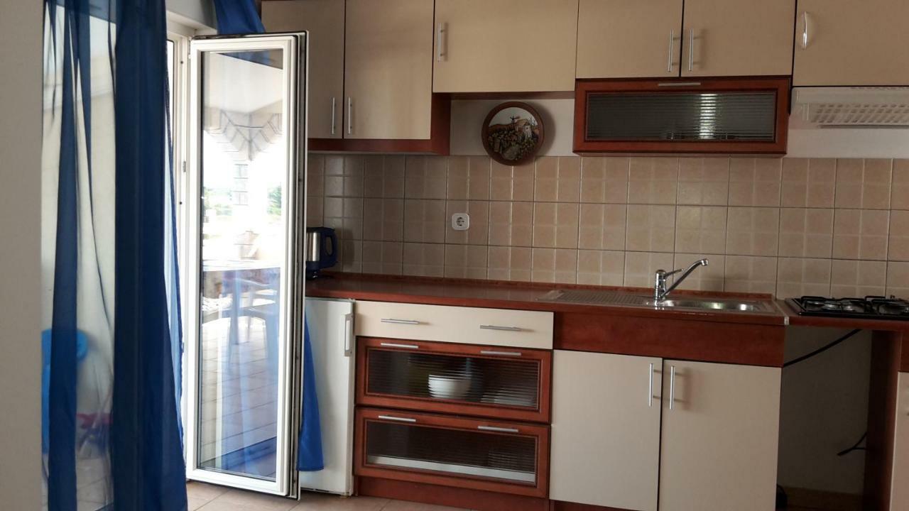 Ruzica Apartments Vir Luaran gambar