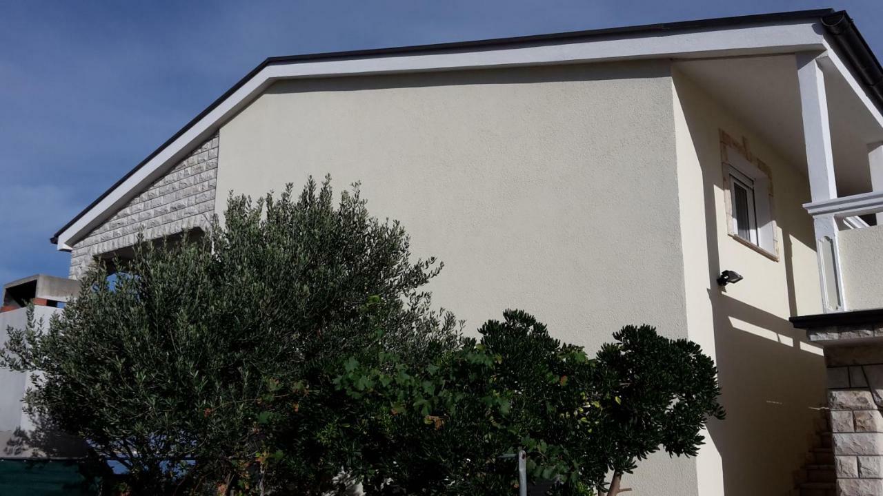 Ruzica Apartments Vir Luaran gambar
