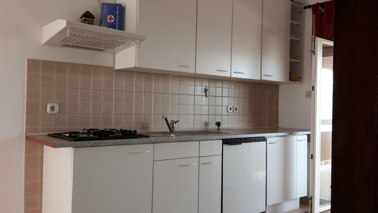 Ruzica Apartments Vir Luaran gambar